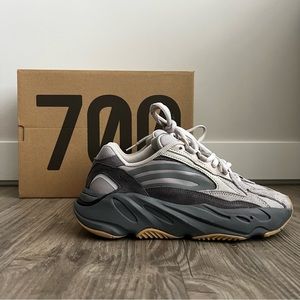 YEEZY • BOOST 700 Tephra Sneakers